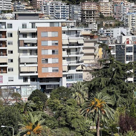 Center-Sea View Apartament,Sarandë 외부 사진