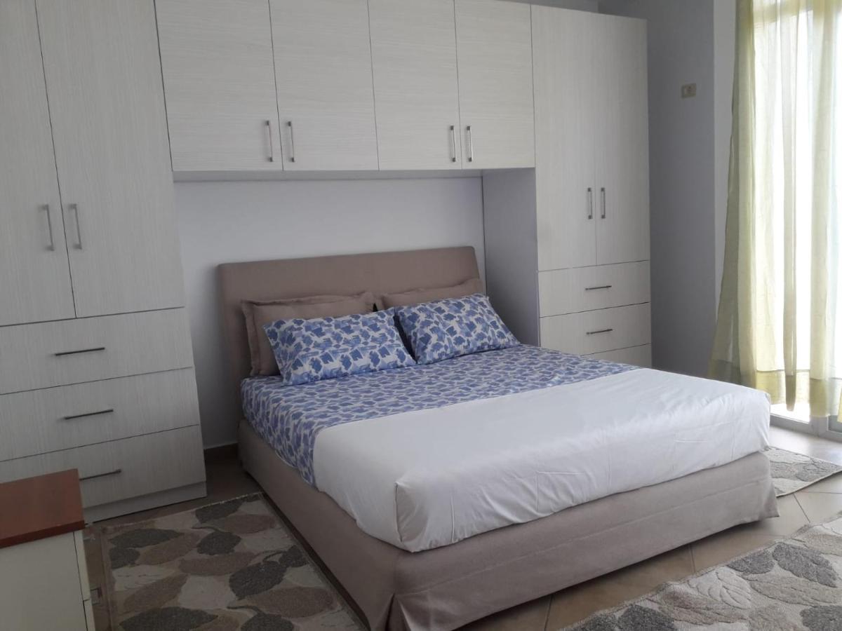 Center-Sea View Apartament,Sarandë 외부 사진