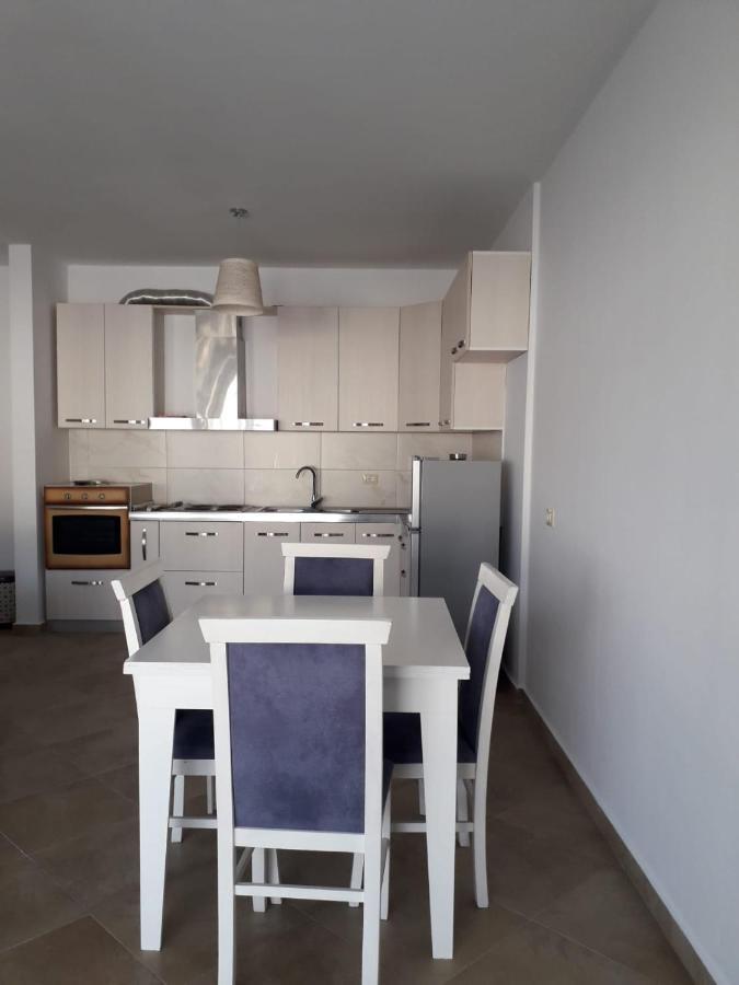 Center-Sea View Apartament,Sarandë 외부 사진